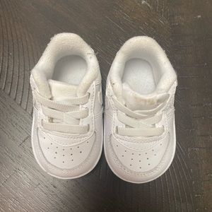 baby white nike airforce 1 size 2c